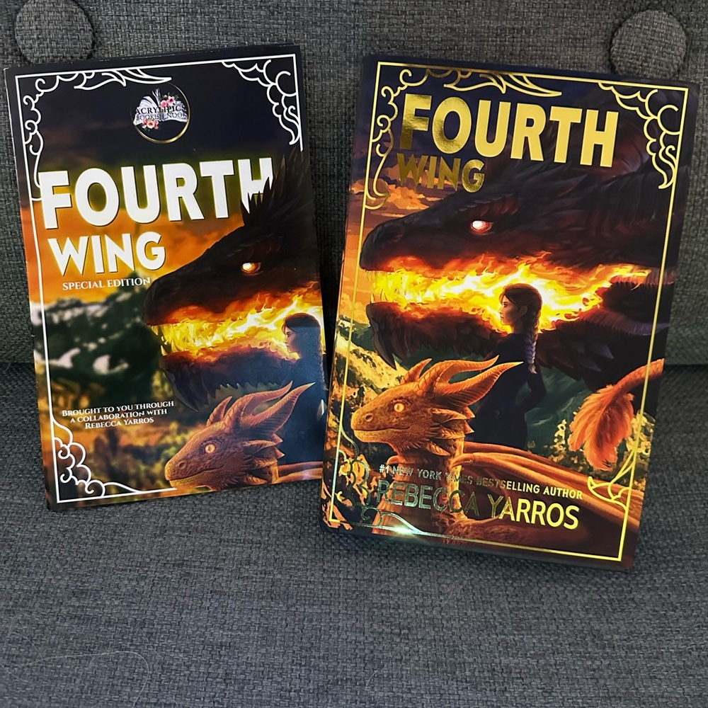 Fourth Wing by Rebecca Yarros Special Edition with Sprayed Edges & Overlays